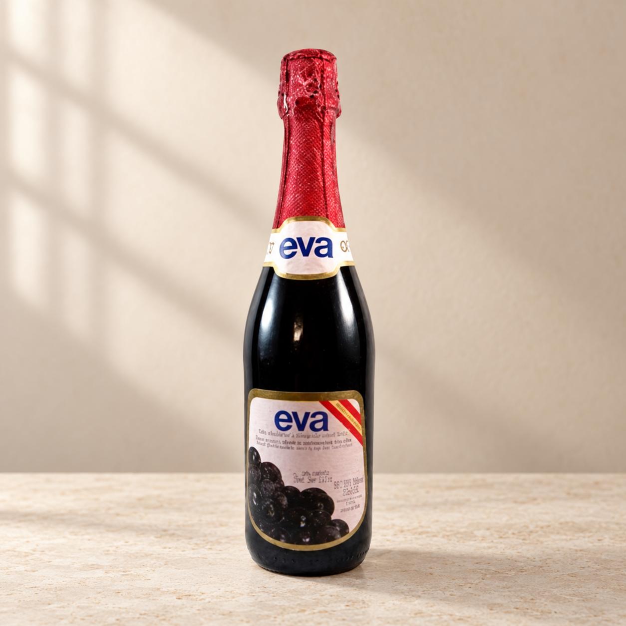Eva non-alcoholic red grape juice 75cl bottle